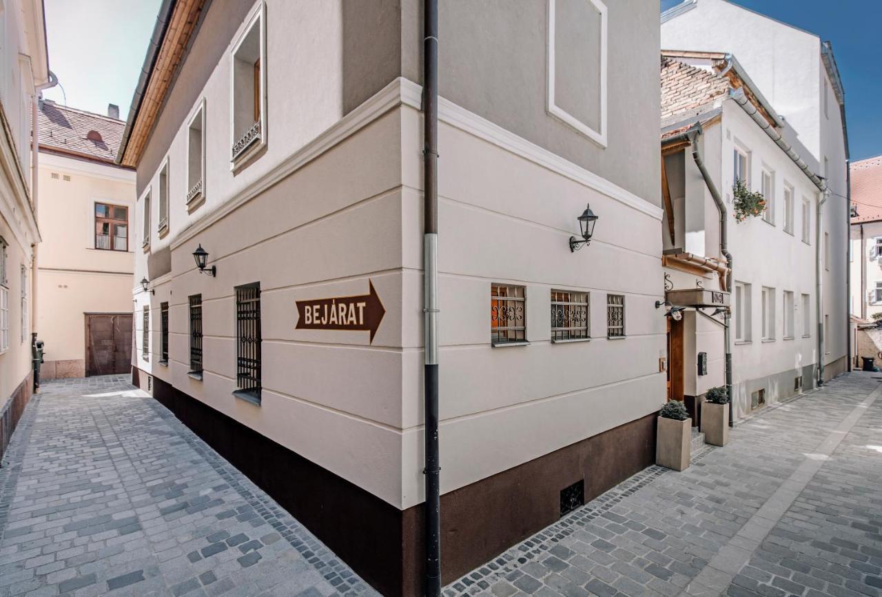Soho Apartmanház Győr Exterior foto